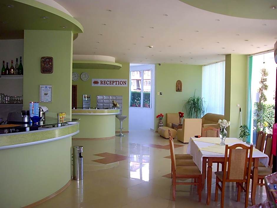 Семеен Хотел Идън