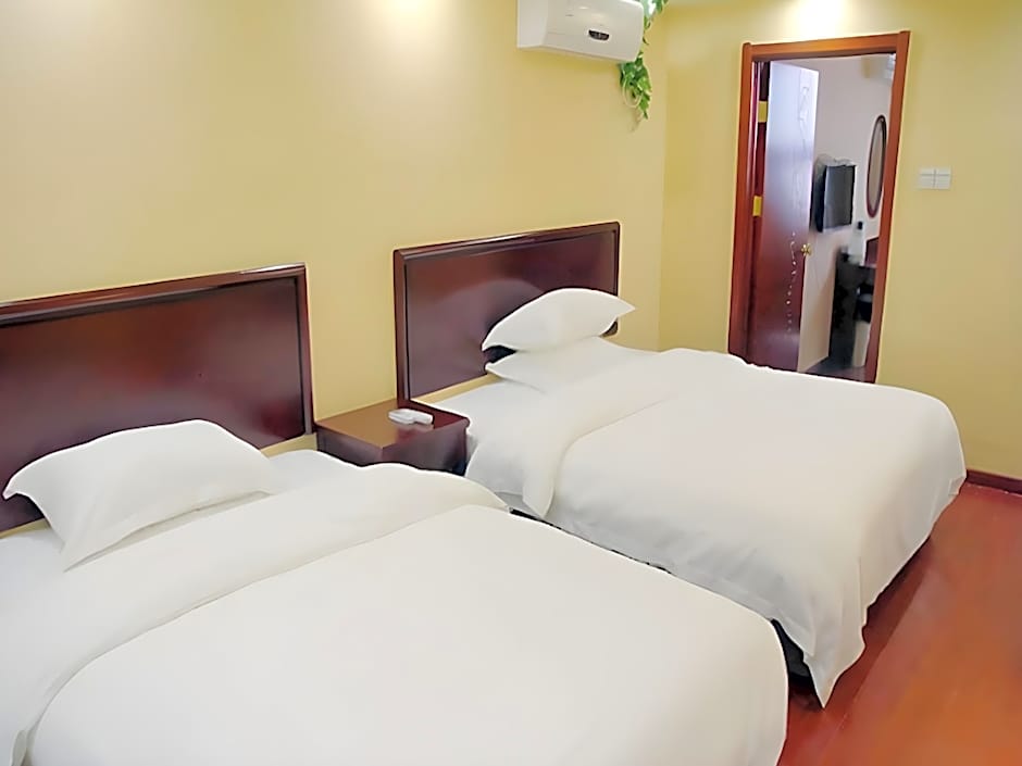 GreenTree Inn Jiangyin Zhouzhuang Shiji Avenue Business Hotel