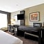 Holiday Inn Express Romulus / Detroit Airport By IHG