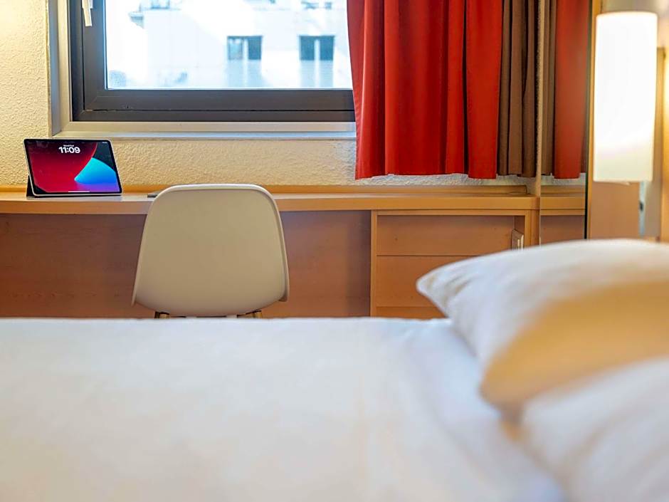 ibis Paris 17 Clichy-Batignolles Hotel