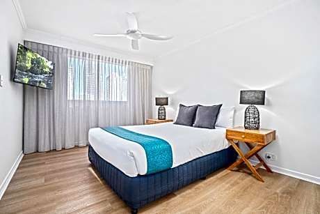 One-Bedroom Queen + Single Deluxe