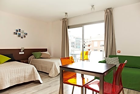 Ginosi Basics Centric Apartel