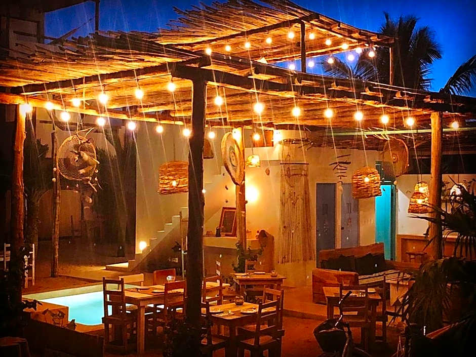 LunArena Barefoot Hotel
