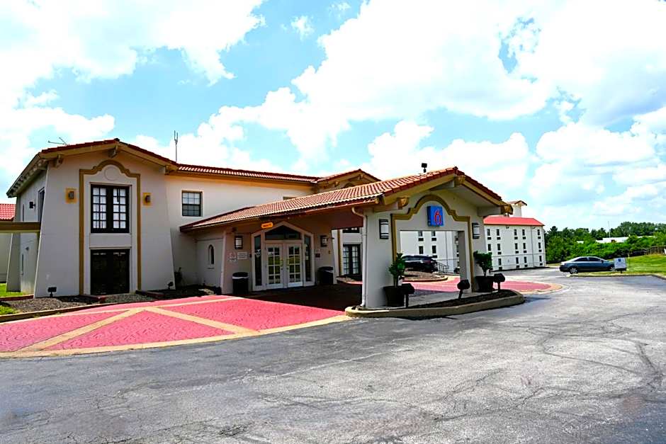 Motel 6 Hazelwood