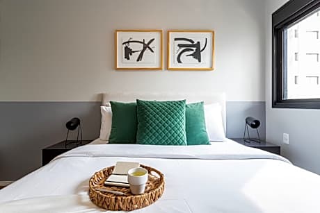 Apartment with Balcony