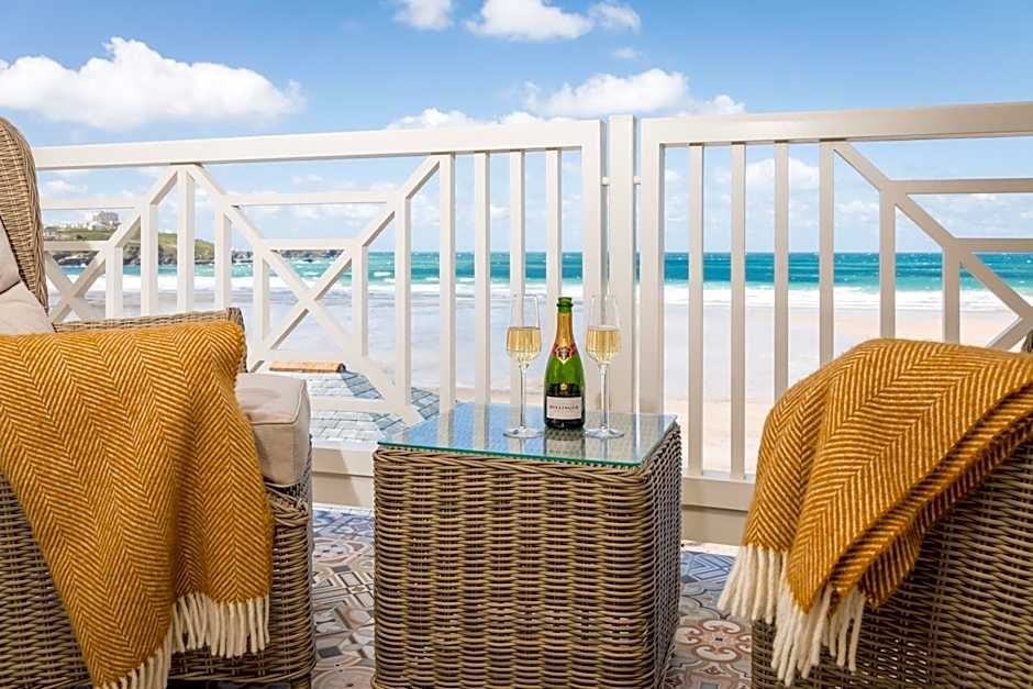 Tolcarne Beach Colonial Restaurant and Rooms