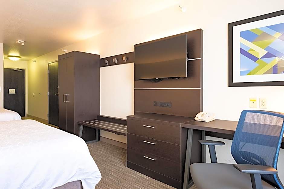 Holiday Inn Express Hotel & Suites Evanston By IHG