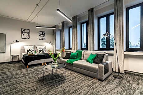 VANTA Business Center