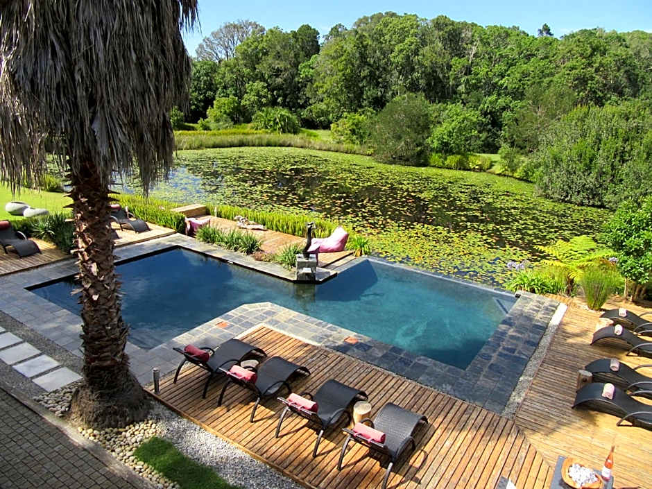 Lily Pond Country Lodge