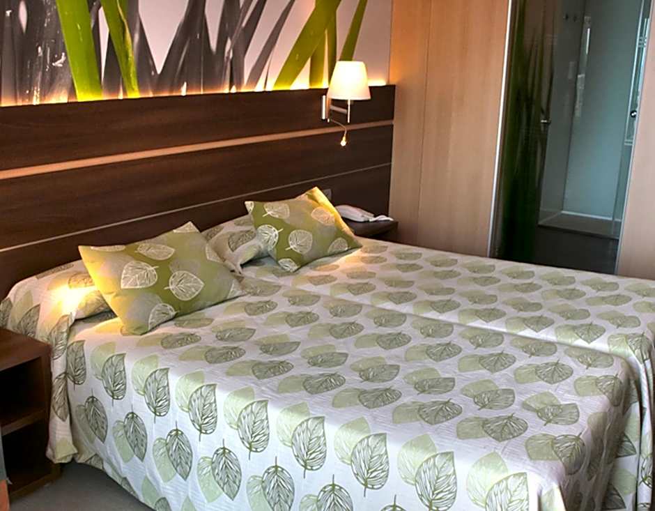 KAKTUS Hotel Volga