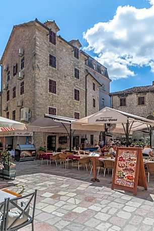 Hotel Rendez Vous