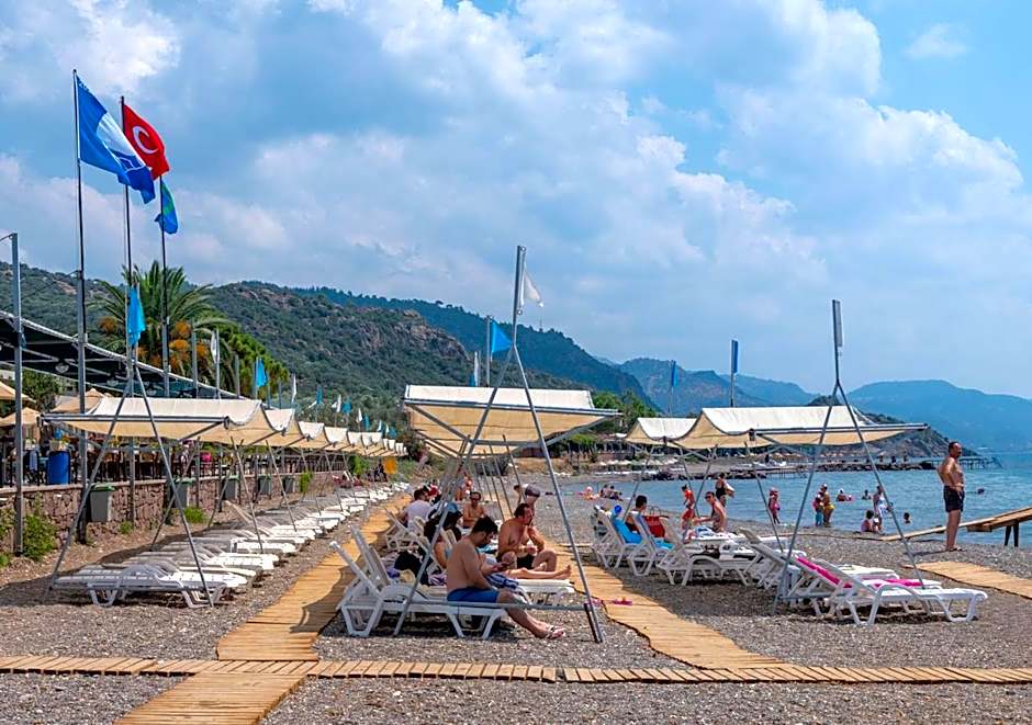 Assos Eden Gardens Hotel