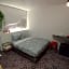 Renaissance Inn-Kenting Street