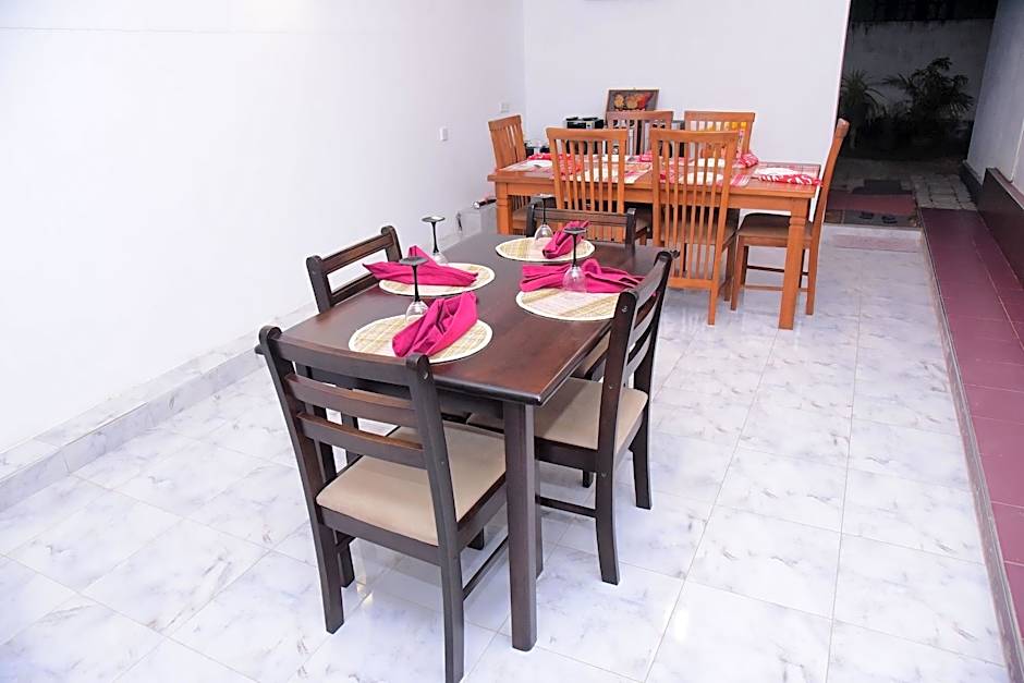 White Villa Airport Transit Hotel