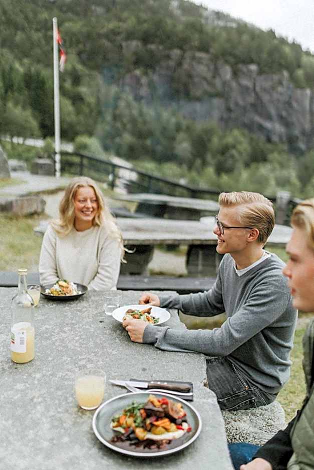 Preikestolen Hotel & BaseCamp