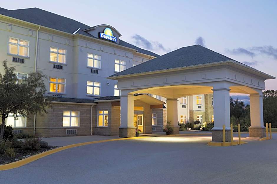 Days Inn by Wyndham Orillia