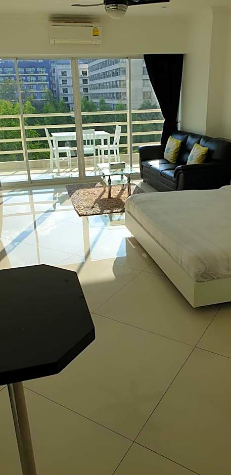 VTSIX at View Talay 6