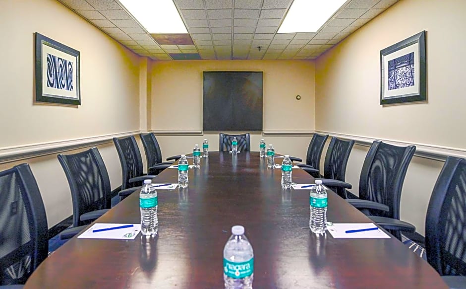 DoubleTree by Hilton Hotel Richmond - Midlothian