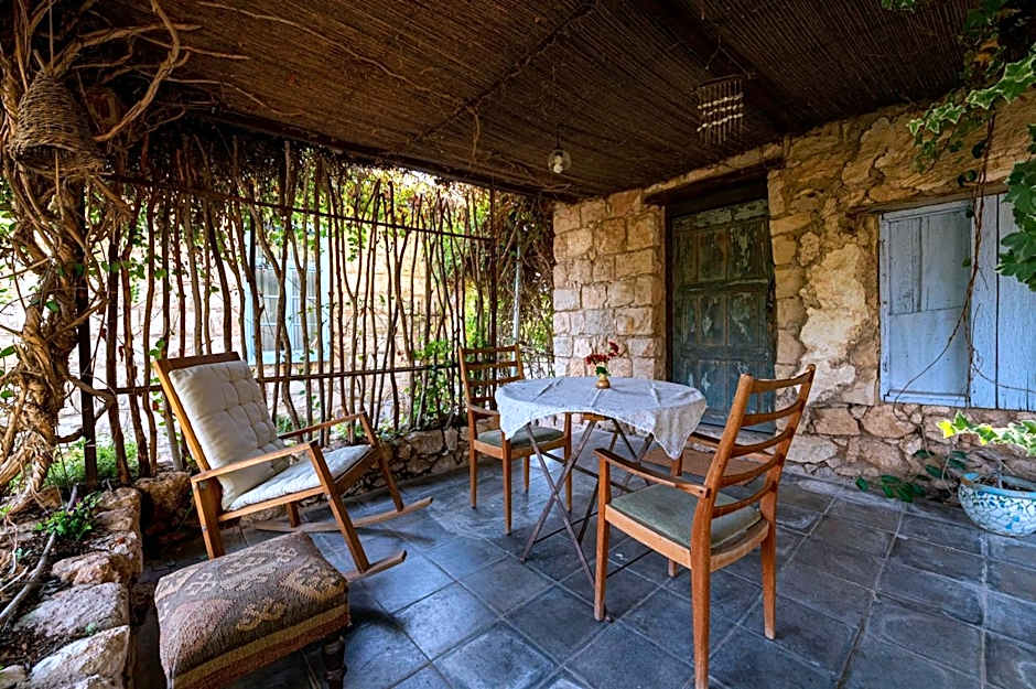 Hemdatya Stone Suites In The Galilee