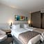 Hotel Mona Plaza