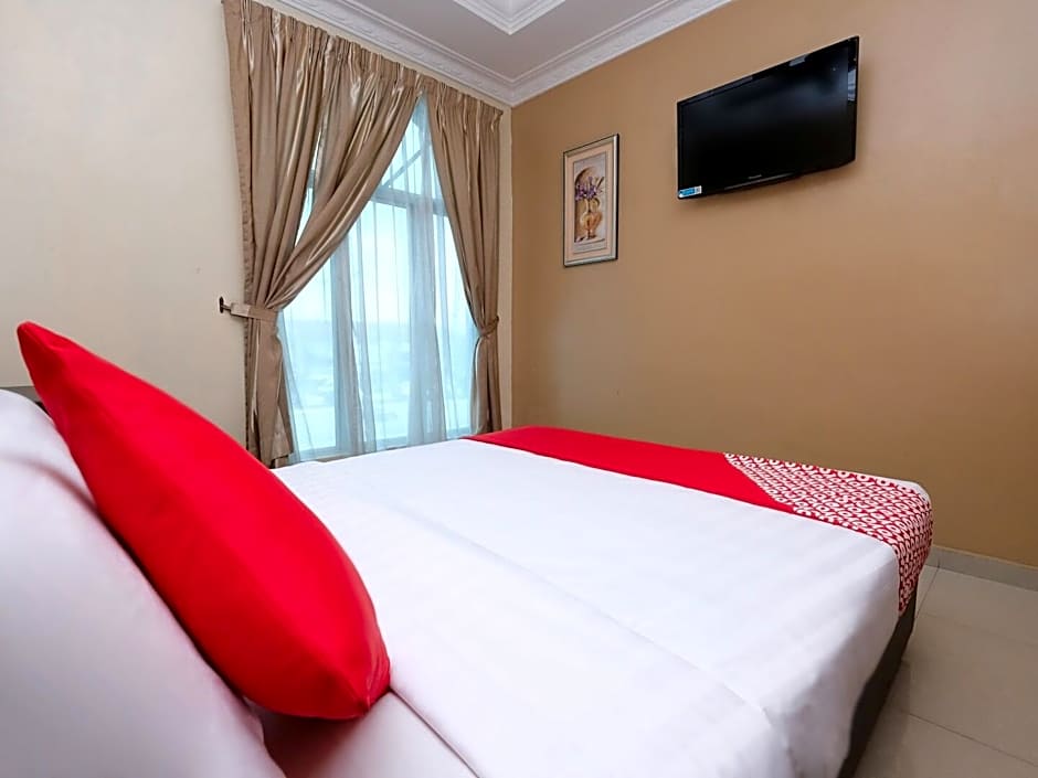 Swing & Pillows - Ayuni Hotel, Bangi Selangor