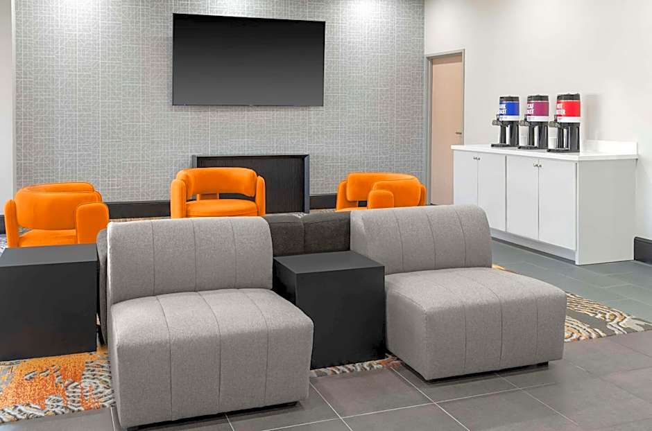 Hampton Inn By Hilton Olathe