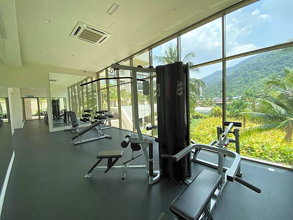 By The Sea Cozy Beachfront Home Side Seaview333A