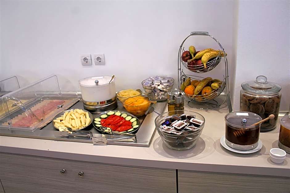 Naiades Marina Hotel