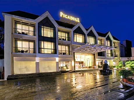 Meritas Picaddle Resort - Lonavala