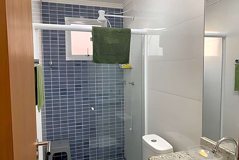 Apartamentos aconchegantes frente mar