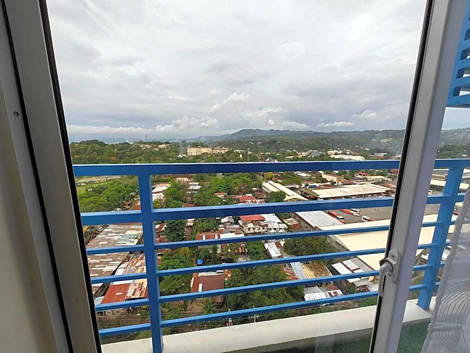 2 BR Loop Tower 1524