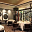 Amway Grand Plaza Hotel, Curio Collection by Hilton