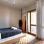 'RE-Dama Hostel
