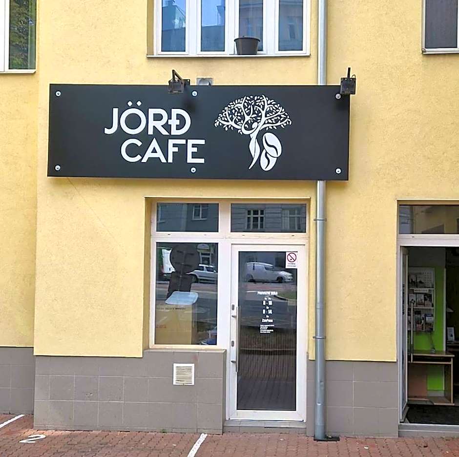 Black Style ROOMS Moravske namesti