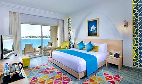 Deluxe Double Room with Lagoon View