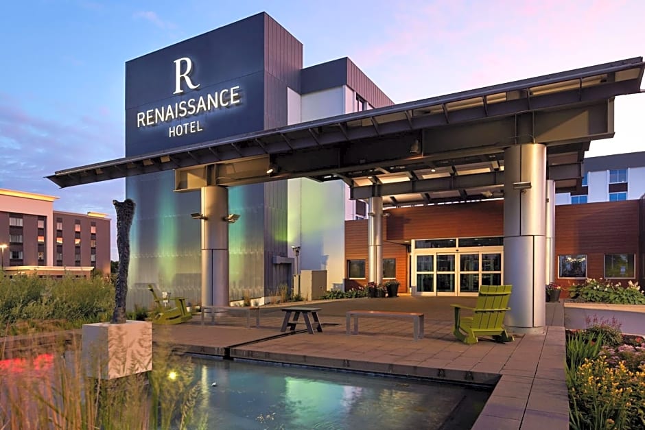 Renaissance by Marriott Minneapolis Bloomington Hotel