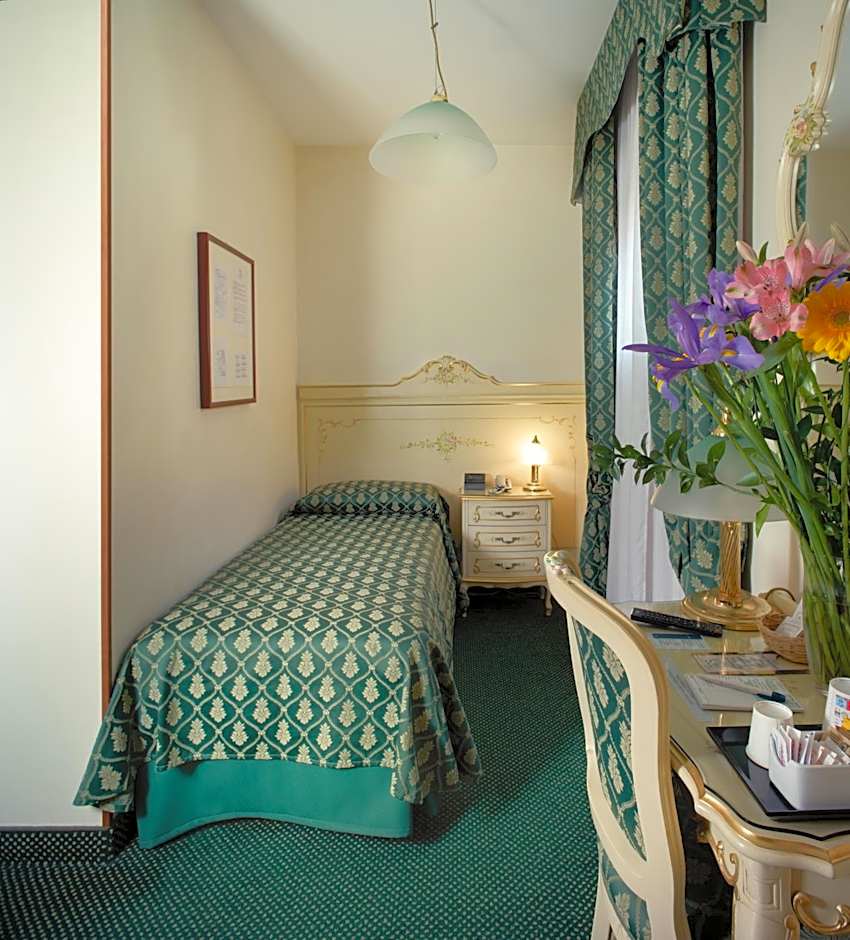 Hotel Commercio & Pellegrino