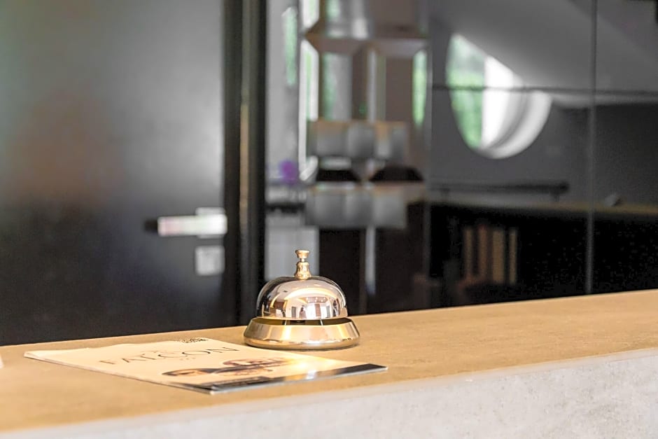 Hotel Falcon