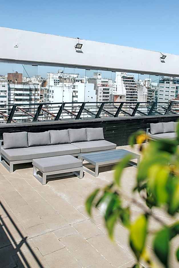 Plaza Real Suites Hotel