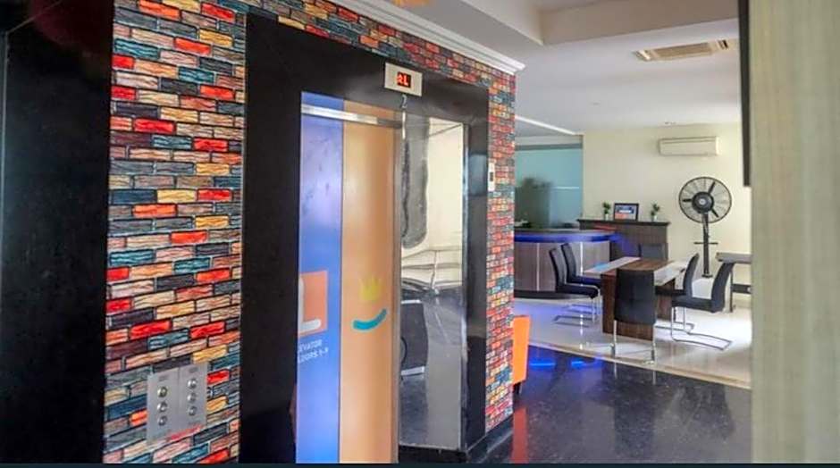 Lynt Hotel Makassar