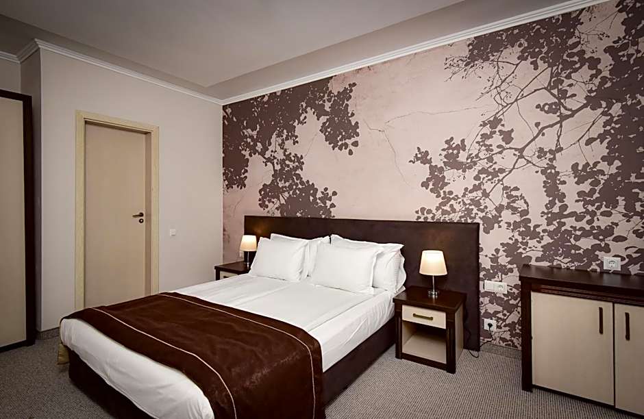 Rhodopi Home Hotel Chepelare- Half Board & Wellness