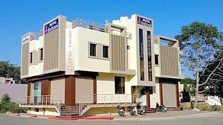 Indrani Hotel