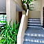 Oceanfront Condo BM By Andiani