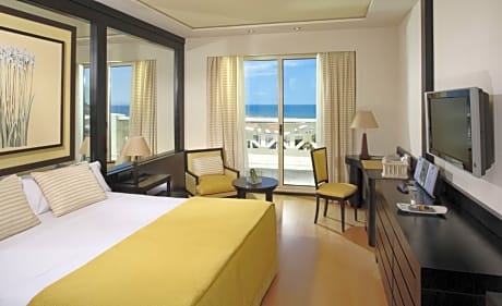 Executive Double or Twin Room with Sea View and Terrace