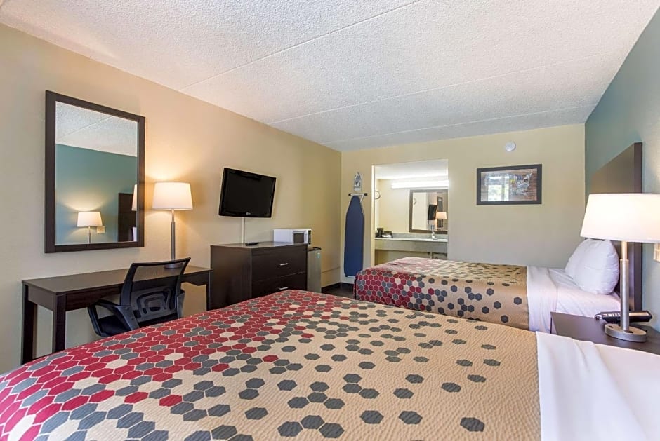 Econo Lodge Gallatin - Metro Nashville