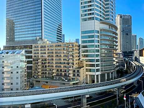 Executive Twin Room with City View - Non-Smoking