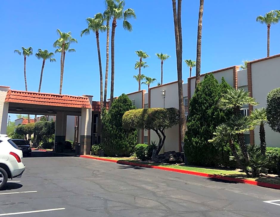 Ramada by Wyndham Tempe Near ASU