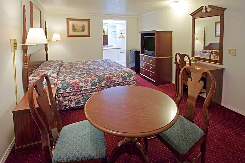 Americas Best Value Inn - Lansing