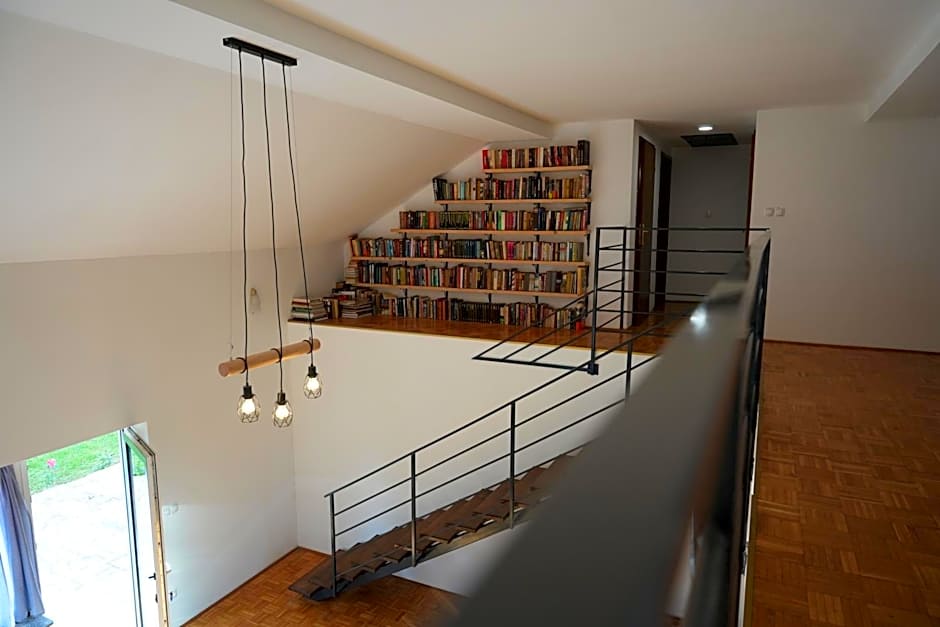 Rooms and apartments Biš