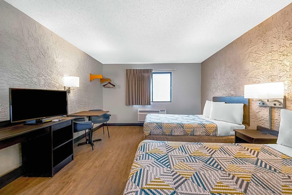 Motel 6 Elk Grove Village - O'Hare